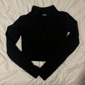 Aritzia Black Crop Top long sleeve shirt